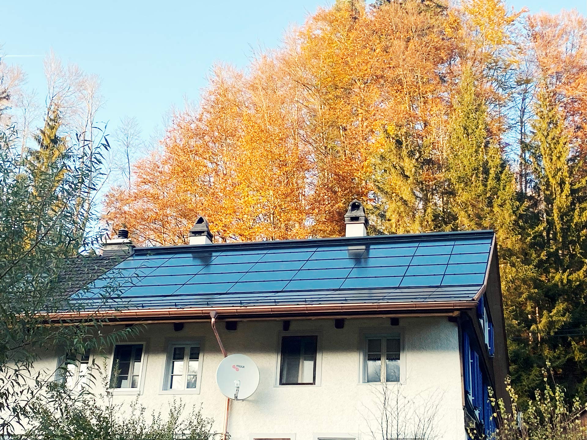Indach PV Anlage Solarenergie Bauma